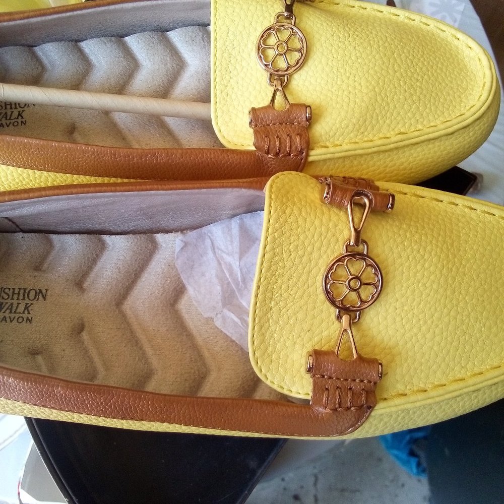Yellow tan mocassin flats